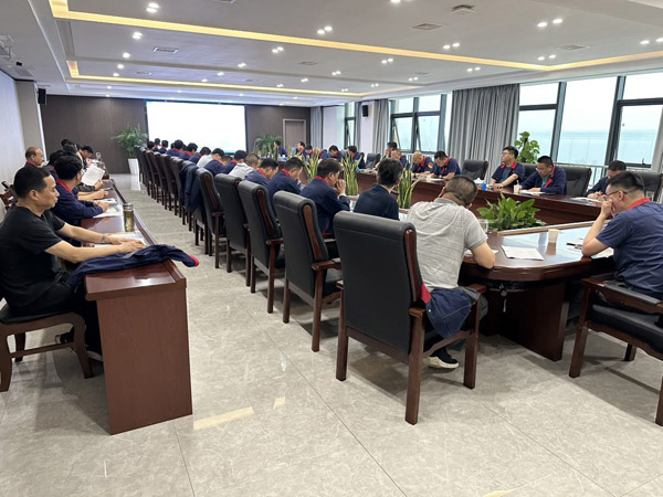 公司召開(kāi)安全、環(huán)保、職業(yè)衛(wèi)生工作會(huì)議 